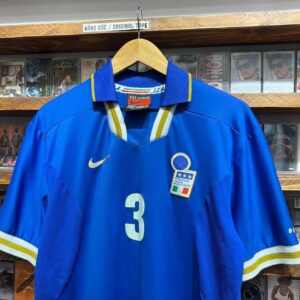 Vintage 1996 Italy Footbal Jersey